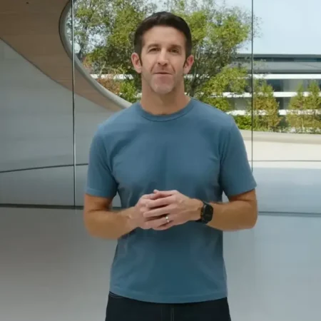 john-ternus-apple-park