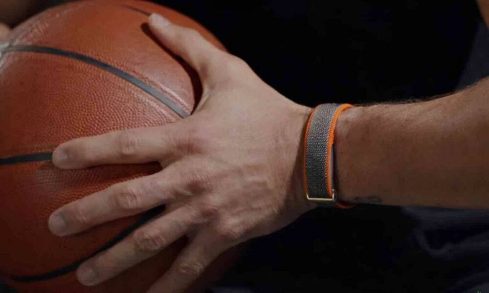 stephen-curry-x-fitbit-2_01722672