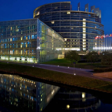 223007625-le-parlement-europeen-2-1600x900