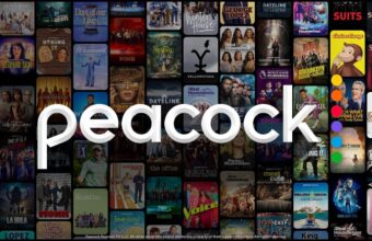 Logo Peacock blanc sur fond d'affiches de films et séries.