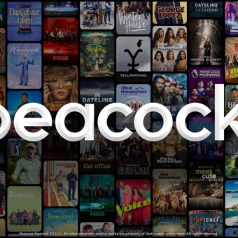 Logo Peacock blanc sur fond d'affiches de films et séries.