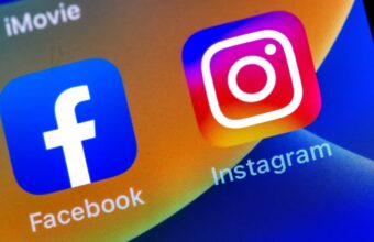 Icons of the Facebook and Instagram applications on a screen.