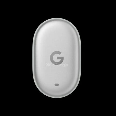 Étui de chargement Google Pixel Buds gris clair sur fond noir.